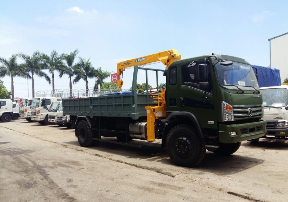 Xe tải Dongfeng Trường Giang gắn cẩu Soosan 5 tấn SCS513