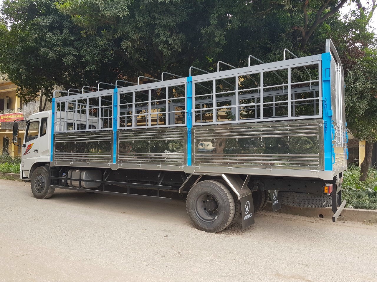 Xe tải thùng 9 tấn Dongfeng Hoàng Huy