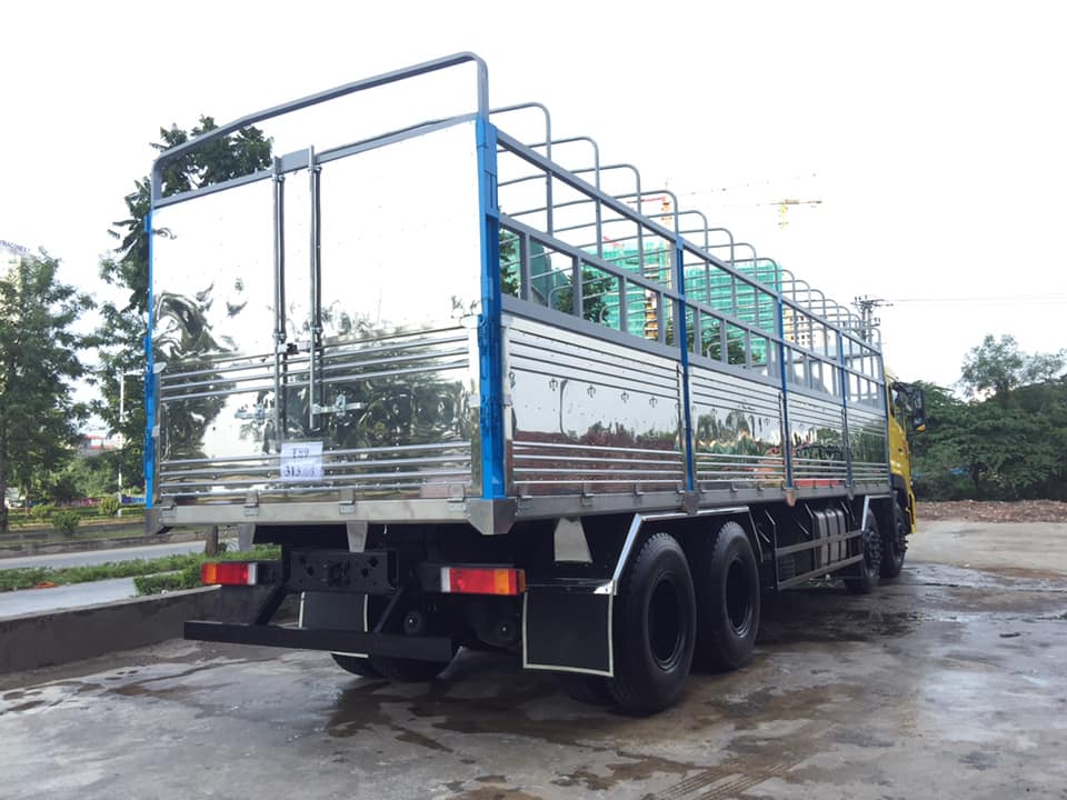 Xe tải thùng Dongfeng Hoàng Huy 4 chân tải trọng 17,9 tấn